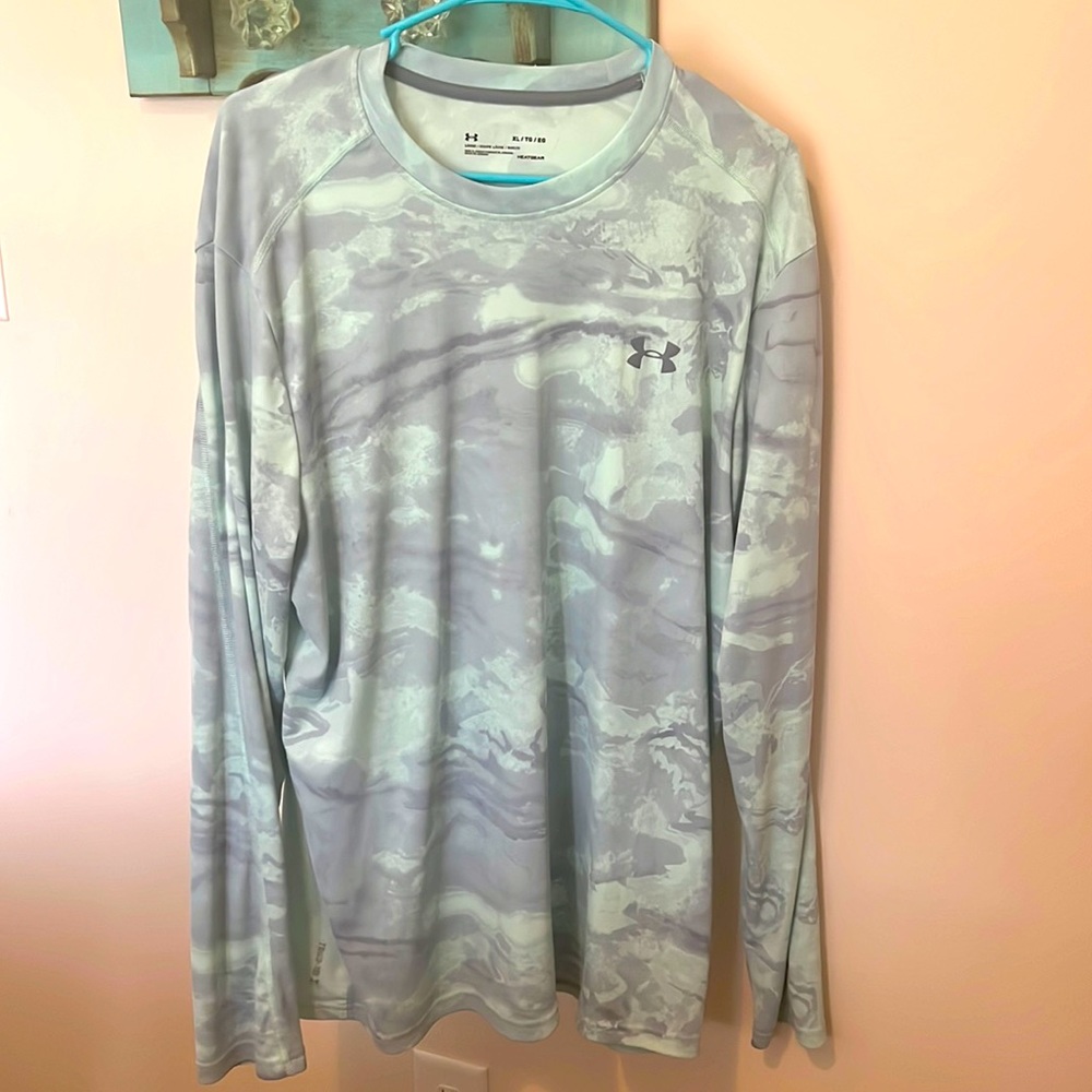 Under armour long sleeve. Worn handful of times.